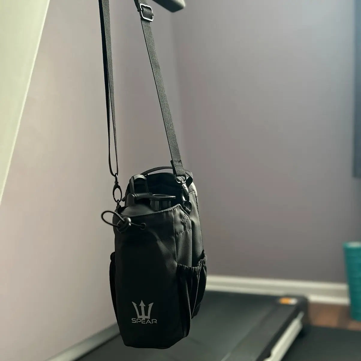 SPEAR Magnetic Gym Bottle Bag with 20Oz Shaker Bottle - Keep Your Fitness Sports Gym Gear Organized & in One Place