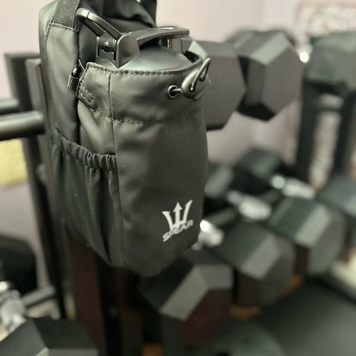 SPEAR Magnetic Gym Bottle Bag with 20Oz Shaker Bottle - Keep Your Fitness Sports Gym Gear Organized & in One Place